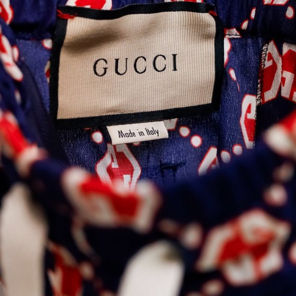 Gucci Navy and Red Monogram Silk Shorts - Picture 4 of 16